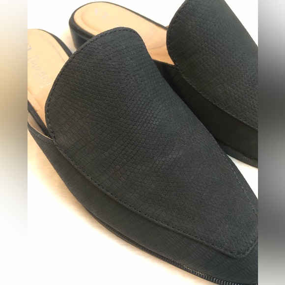 CL By Laundry Womens Softest Animal Print Black Mules size 6.5 New Without Box - Picture 2 of 6